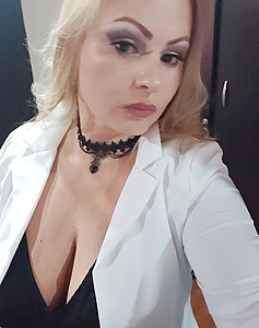 49 Year Old Medellin, Colombia Woman